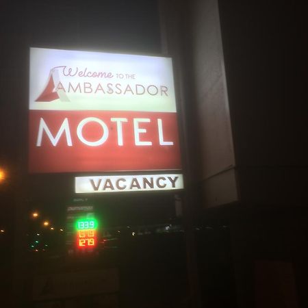 Ambassador Motel Rockhampton Buitenkant foto