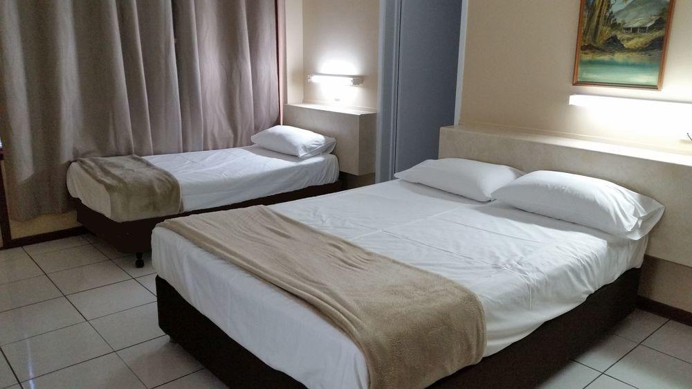 Ambassador Motel Rockhampton Buitenkant foto